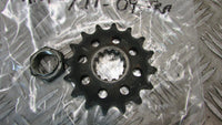 Yamaha MT-09 Tracer pignon avant et écrou de fixation,front sprocket and securin
