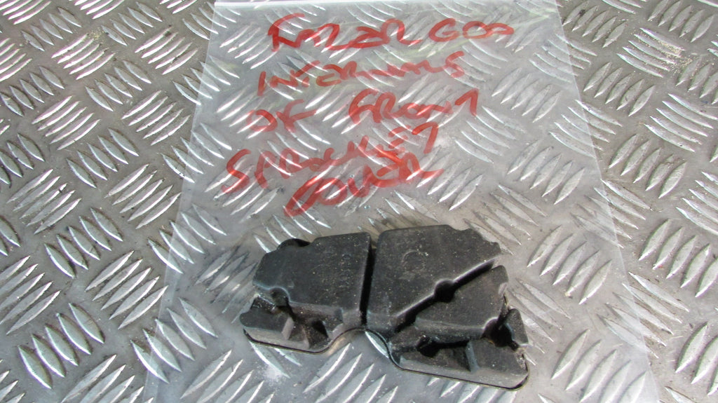 Yamaha Fazer FZS 600 2000 (1998/2003) RJ021 Caoutchoucs pour couvercle de pignon