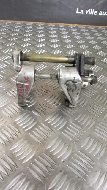 Honda CBR600F5 01-07 Support pour biellette de suspension et Bequilles Central,M