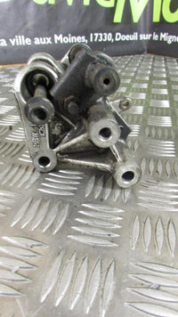 Honda CBR600F5 01-07 Support pour biellette de suspension et Bequilles Central,M