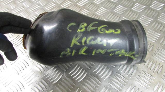 Honda CBR600F5 01-07 CANAL , TUYAU D'AIR, d'admission d'air droite, RAM AIR RIGH