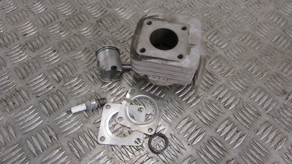 Kymco Agility FR50 2T CASE MOTEUR haut ,top /piston,,ENGINE CASING,ENGINE BARREL