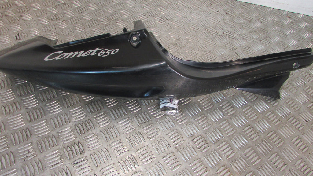 Hyosung Comet GT 650 BJ04/08 coque arriere droite Lateraux l'arrière ,,RIGHT TAI