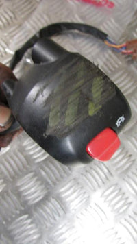 Yamaha YZF R6 5EB 99/02 15552m ,COMODO GUIDON DROITE ,commodo,HANDLEBAR SWITCHES