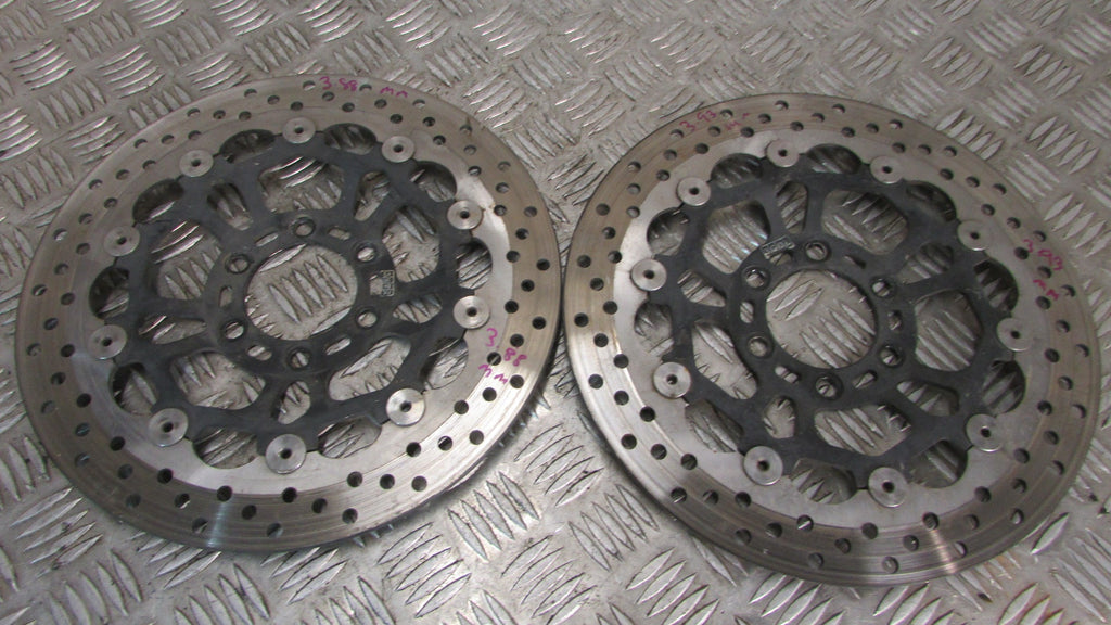 Hyosung Comet GT 650 BJ04/08 disques des freins avants AV paire ,,Pair of front