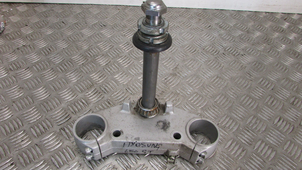 Hyosung Comet GT 650 BJ04/08 T de Fourche inferior,BOTTOM YOKE CLAMP