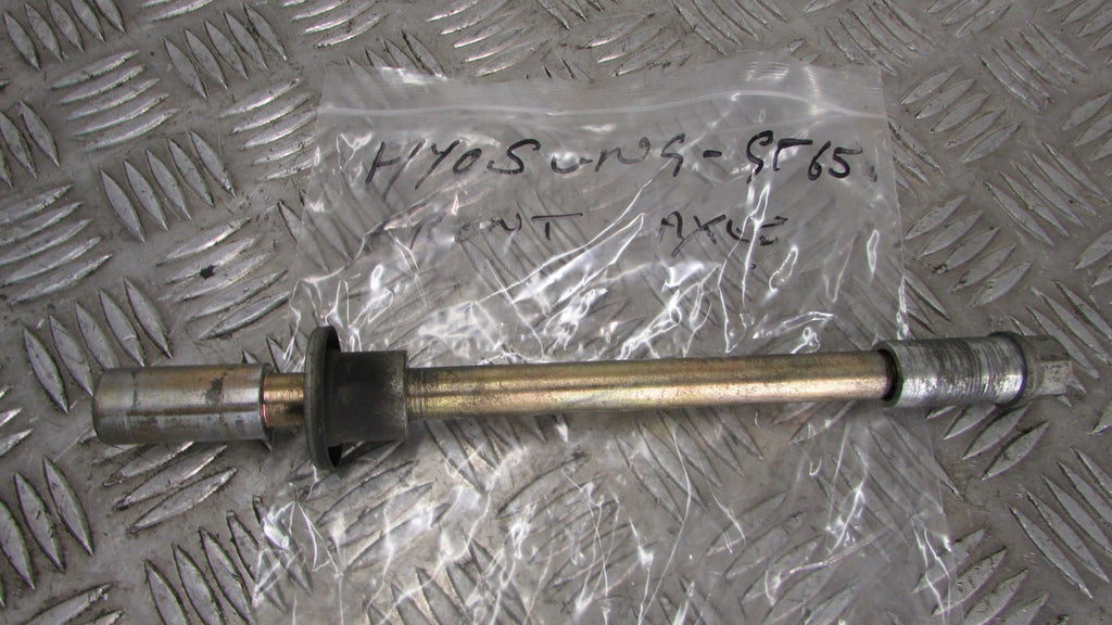 Hyosung Comet GT 650 BJ04/08 axe de la rue avant,, front axle spindle FRONT WHEE