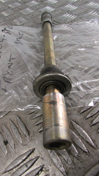 Hyosung Comet GT 650 BJ04/08 axe de la rue avant,, front axle spindle FRONT WHEE