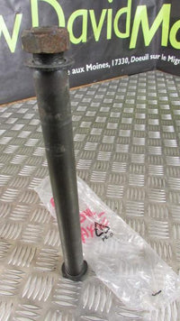 Yamaha YZF R6 5EB 99/02 15552m ,Axe de rue arrier,,rear wheel axle, spindle,