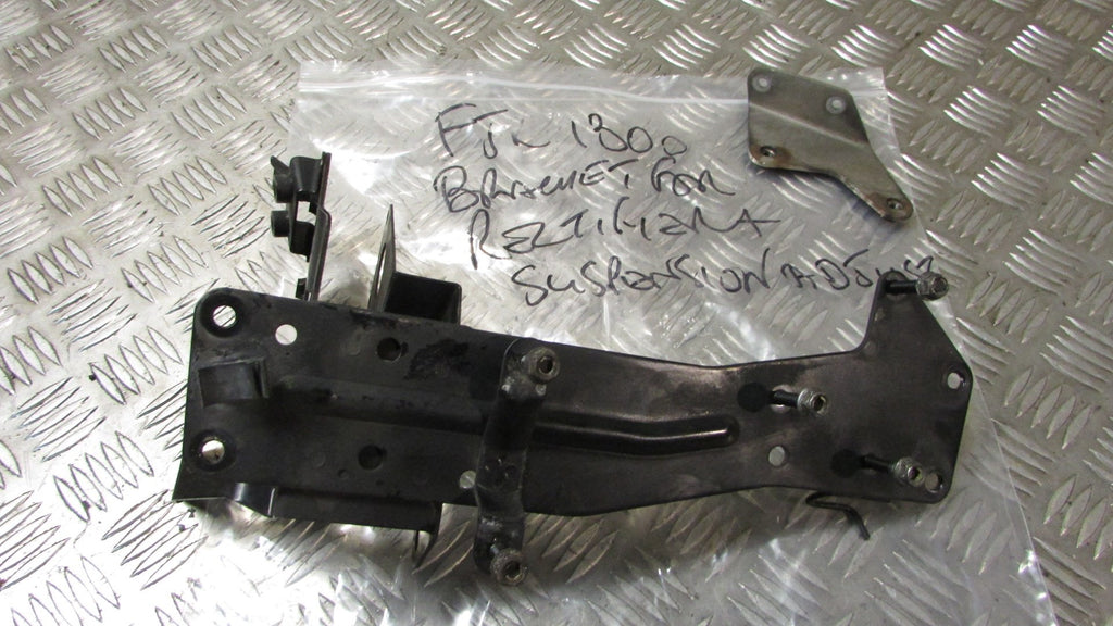 Yamaha FJR 1300 ABS 2008, 2006>2012 support de regulateur fixation cadre ar, rea
