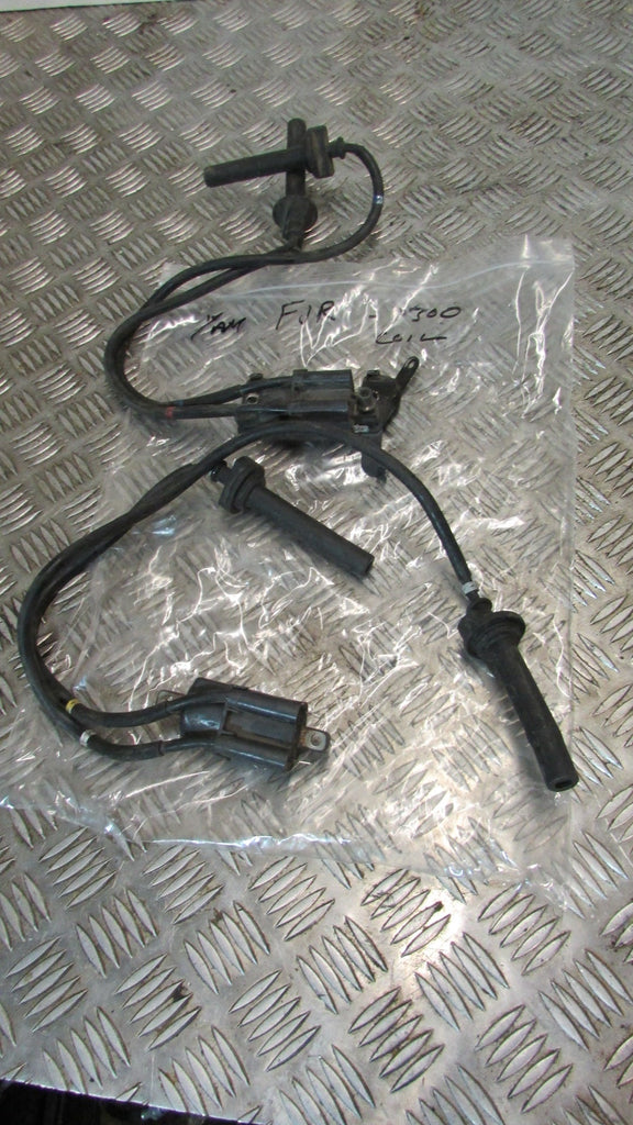 Yamaha FJR 1300 2008 ABS, bobines des allumage ,ignition coils front