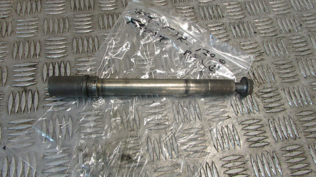 Yamaha FJR 1300 2008 ABS, axe de la rue avant,, front axle spindle FRONT WHEEL A