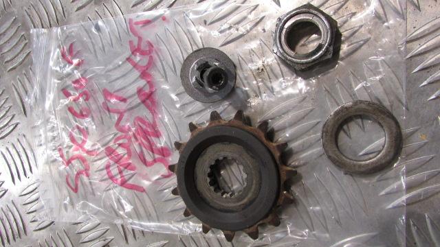 Suzuki GSX650F 2011 pignon avant et écrou de fixation, l'axe de sortie de boite,