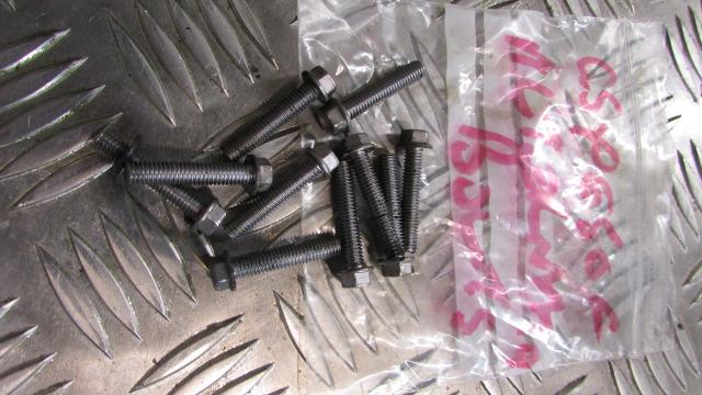 Suzuki GSX650F 2011 ,VIS Ecrou Goujon de fixation pour la carter de alternateur.