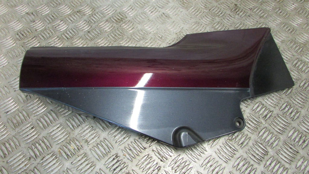 Kawasaki GTR 1000 ZGT00AA 2001 carénage sous le siège,droite cover couvercle lat