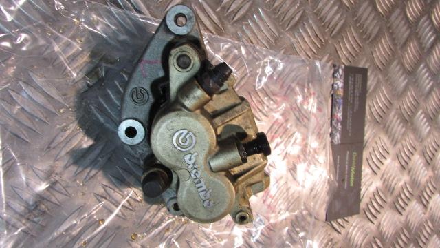 Honda NT V 650 DEAUVILLE RC47E 98>05 ÉTRIER DE FREIN, PINCEFREIN avant gauche ,,