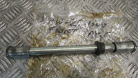 Kawasaki GTR 1000 ZGT00AA 2001 axe de la rue avant,, front axle spindle FRONT WH