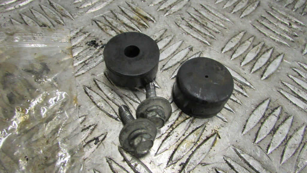 Kawasaki GTR 1000 ZGT00AA 2001 support de montage arrière réservoir d'essence ,,