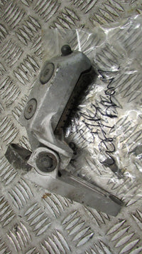 Kawasaki GTR 1000 ZGT00AA 2001 Platine et repose pied AV avant gauch,,FOOT REST