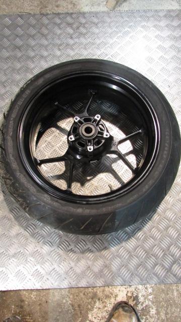 Aprilia Tuono V4 R ABS 2011 ,Jante Ariere , pneu, ROUE ARRIÈRE , rear wheel with