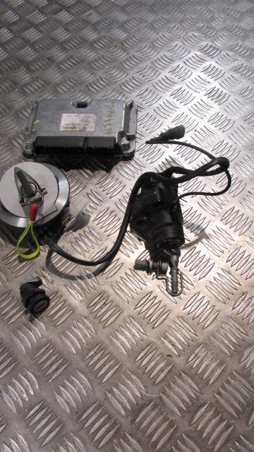Aprilia Tuono V4 R ABS 2011 Compteur TABLEAU DE BORD 9296 km,kit serrure , CDI u