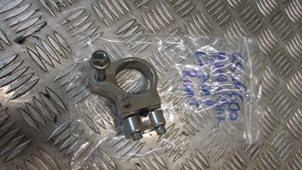 Suzuki GSX600F 1988 88/97 GN72A B Demi GUIDON GAUCHE,clamp seulment,HANDLEBAR LE