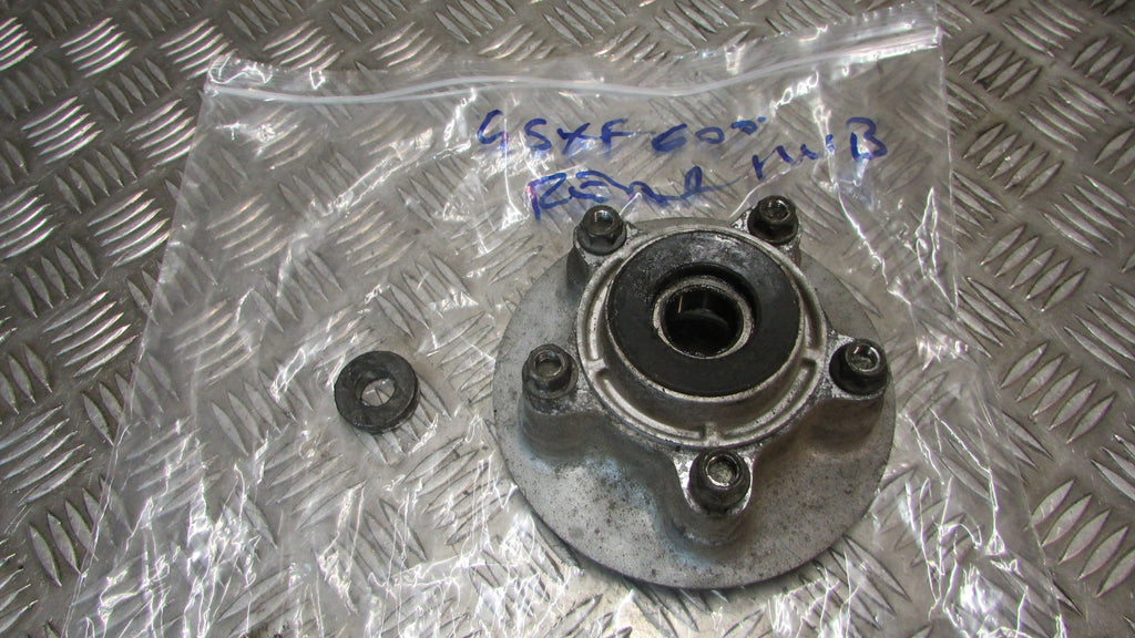 Suzuki GSX600F 1988 88/97 GN72A B PIGNON AR CARRIER ,, REAR hub