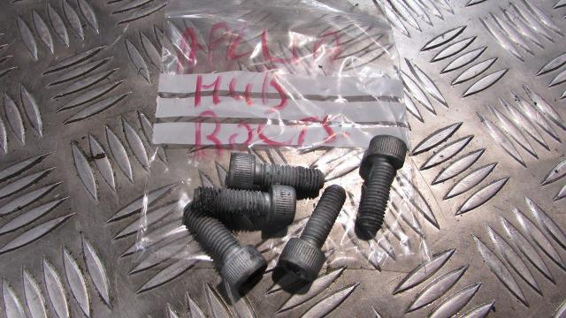 Aprilia Tuono V4 R ABS 2011 ,Vis pour PIGNON AR CARRIER ,, REAR hub bolts