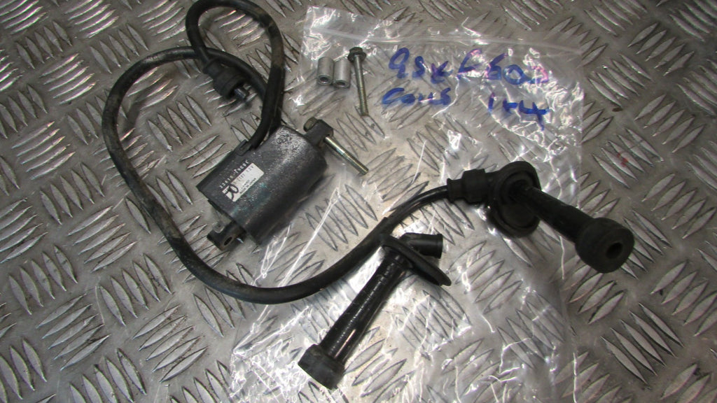 Suzuki GSX600F 1988 88/97 GN72A B bobine d'allumage, 1 et 4,ignition coil, 1 & 4