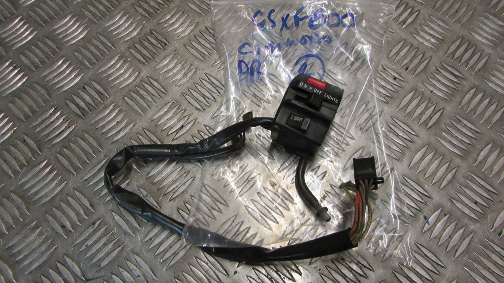 Suzuki GSX600F 1988 88/97 GN72A B COMODO GUIDON DROITE ,commodo,HANDLEBAR SWITCH