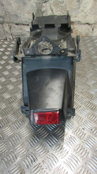 Suzuki GSX600F 1988 88/97 GN72A B carénage sous le siège selle, guarde boue arri