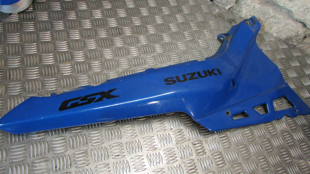 Suzuki GSX600F 1988 88/97 GN72A B carénage lateral sous le siège droite, Fairing