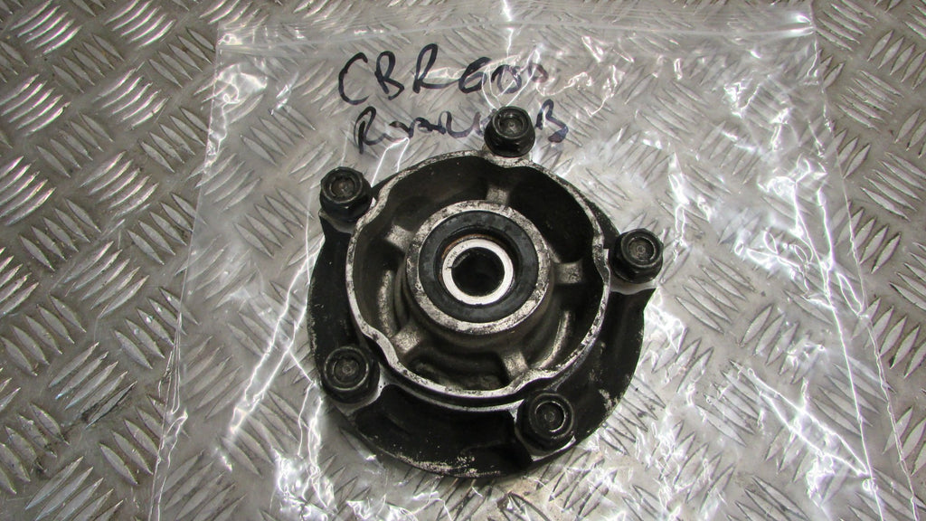 Honda CBR 600 PC25 91/95 PIGNON AR CARRIER ,porte couronne, REAR SPROCKET