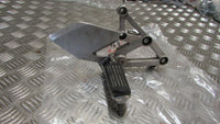Honda CBR 600 96 PC31 F3 95/98 Platine et repose pied AV avant droite,,FOOT REST