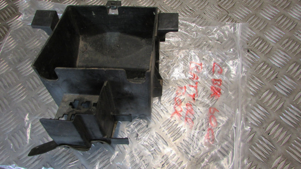 Honda CBR 600 PC25 91/95 support de batterie garniture, battery bracket holder t