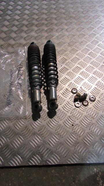 Yamaha YBR 125 2008, 2005>17 ,Amortisseurs gauche et droite,Left & rightshock a