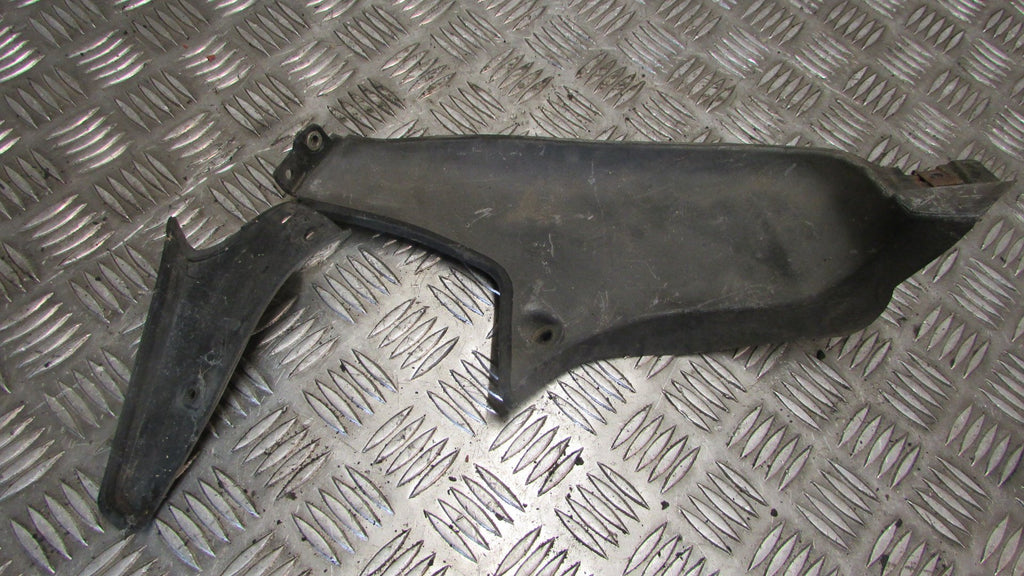 Suzuki GSX 1100 F GV72 C 88/94 carénage en haut à droit du carénage à côté de ré