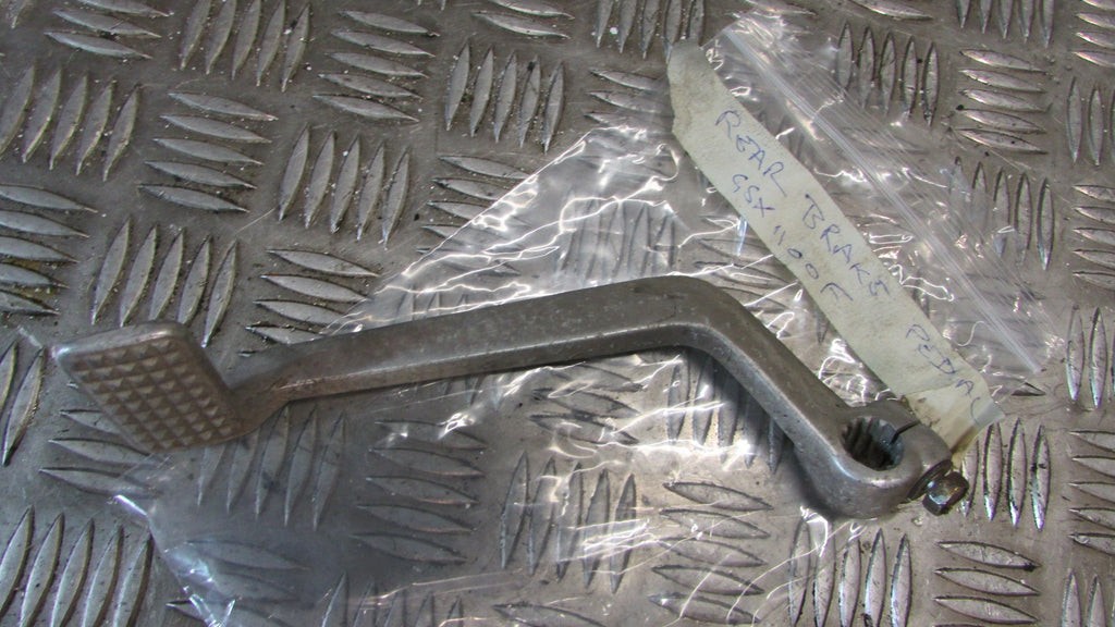 Suzuki GSX 1100 F GV72 C 88/94 PEDALE FREIN AR ,REAR BRAKE PEDAL,