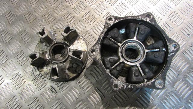Honda VFR 750 FV RC36 1997, Pignon support arrière,rear sprocket carrier cush dr