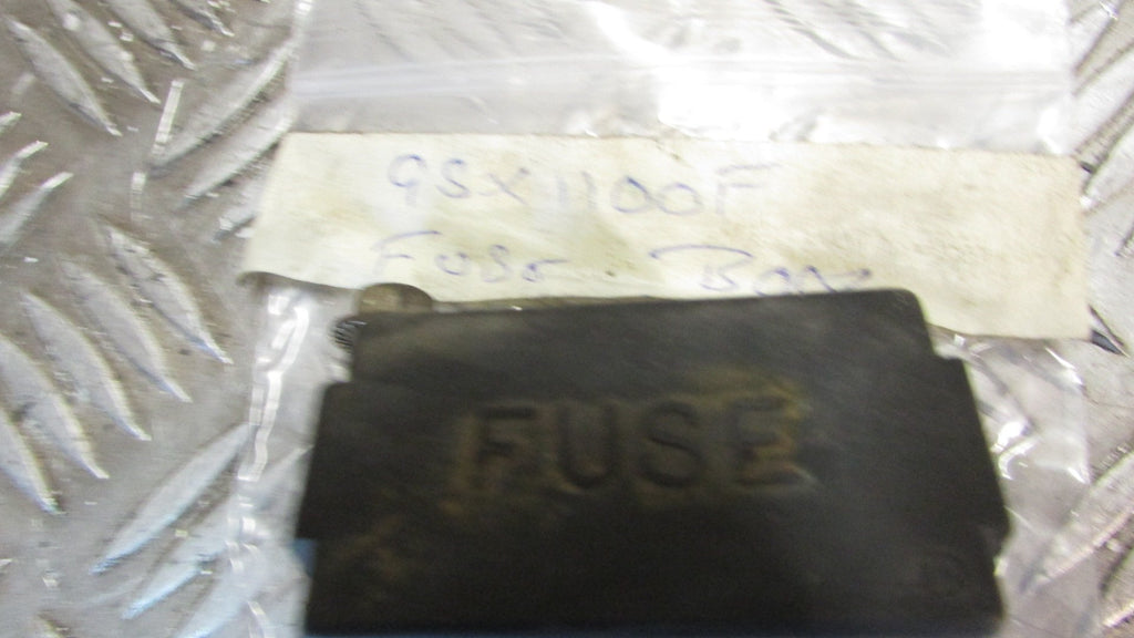 Suzuki GSX 1100 F GV72 C 88/94 porte fusibles,,FUSE BOX, Sicherungskasten Sicher