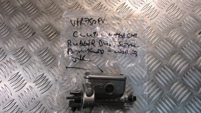 Honda VFR 750 FV RC36 1997, embrayage maitre-cylindre ,CLUTCH master cylinder ,