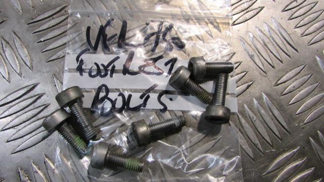 Honda VFR 750 FV RC36 1997, vis platine repose pied , FOOT REST FIXING SCREWS ,,