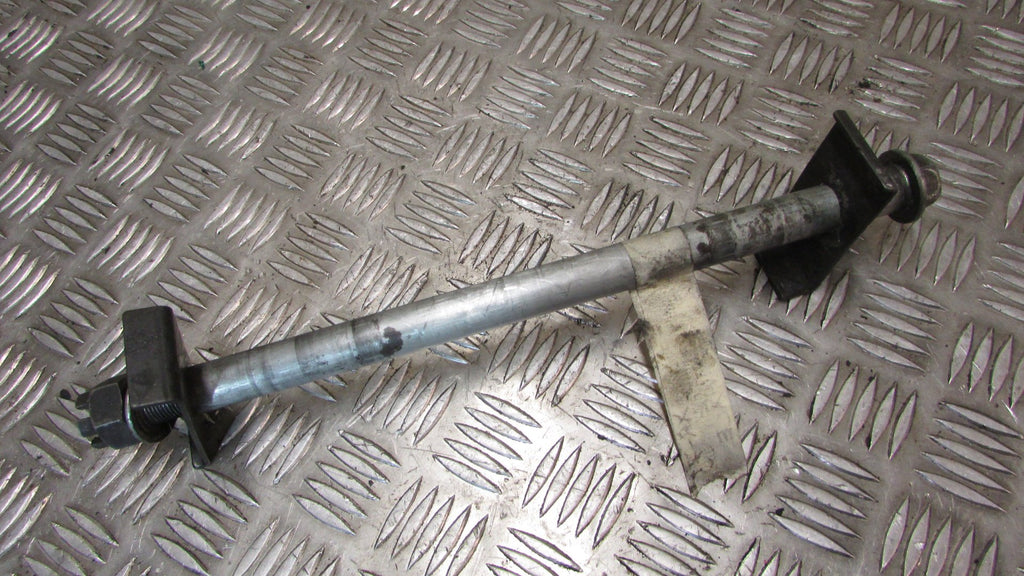 Kawasaki ZR7S 750 FH1A Axe de rue arrier,,rear wheel axle, spindle,