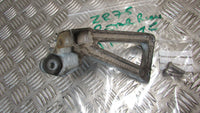 Kawasaki ZR7S 750 FH1A repose pied et Platine AR droit,arriere, pasager,,foot re