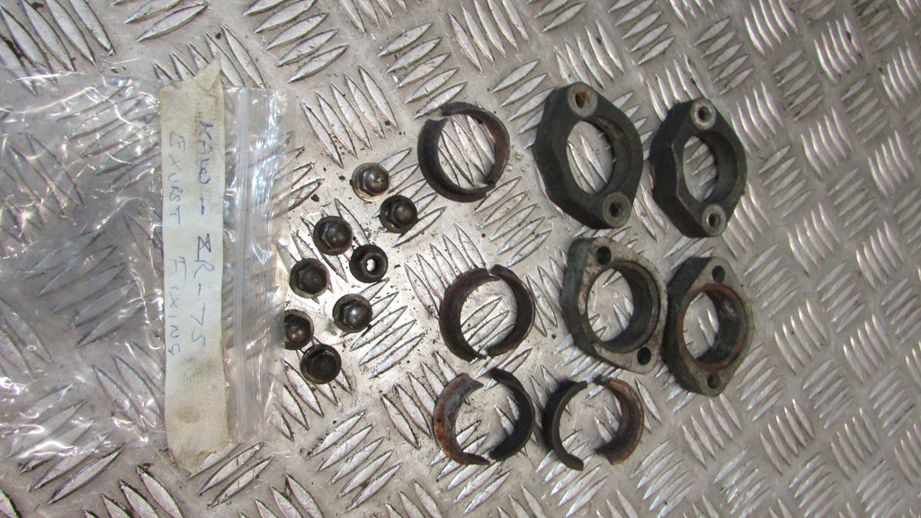 Kawasaki ZR7S 750 FH1A fixation de collecteur d echappement,,exhaust manifold cl