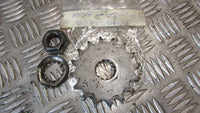 Kawasaki ZR7S 750 FH1A pignon avant et écrou de fixation,front sprocket and secu