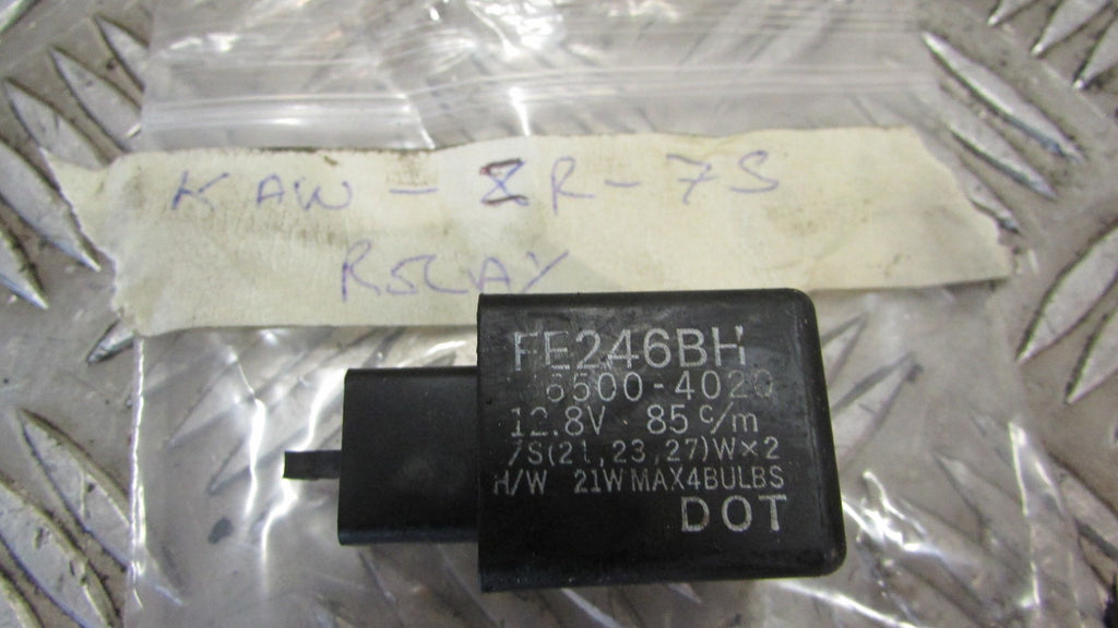 Kawasaki ZR7S 750 FH1A RELAIS clignotant ,Relay- flasher indicators