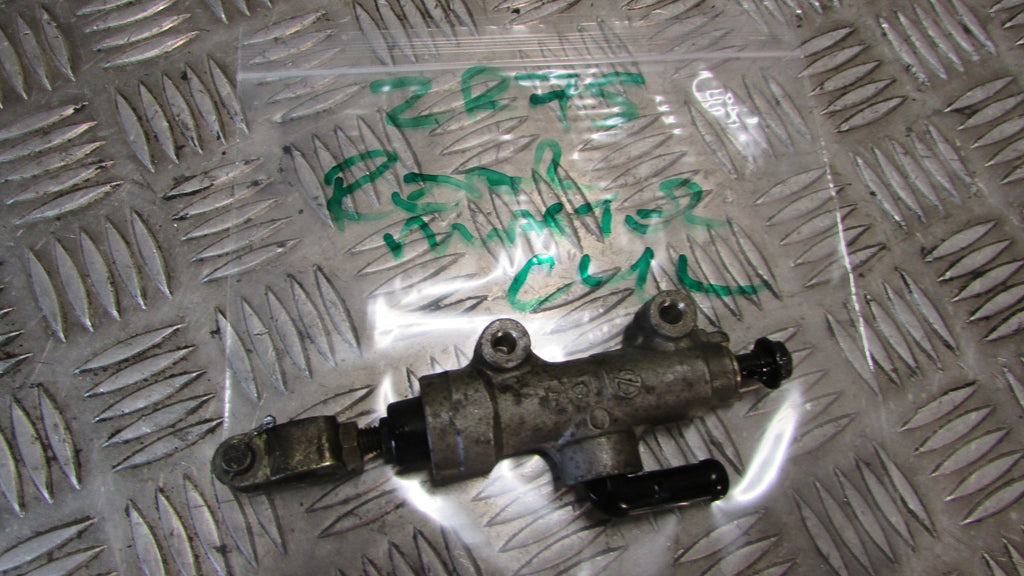 Kawasaki ZR7S 750 FH1A maître-cylindre de frein arrière ,,REAR BRAKE MASTER CYLI