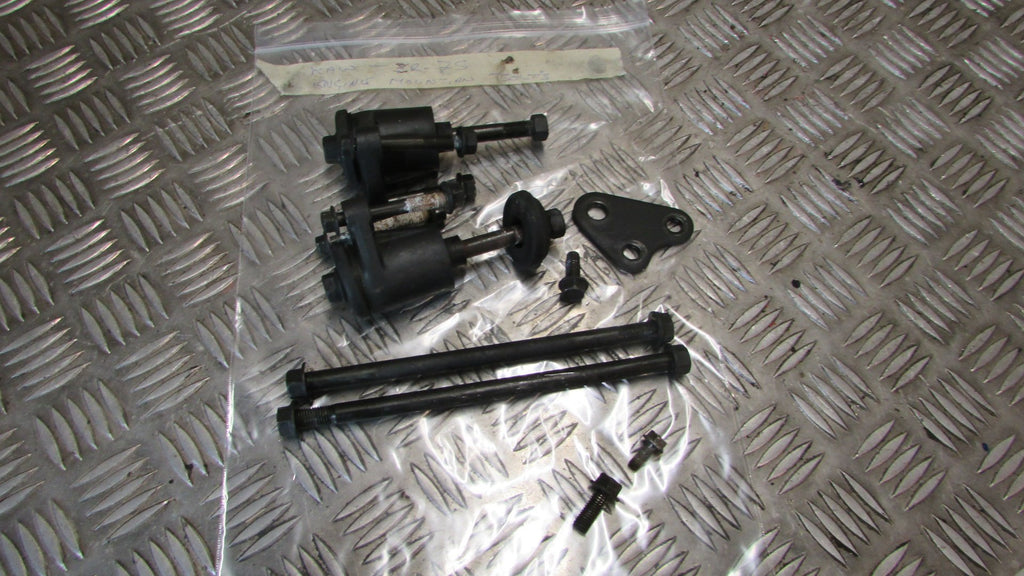 Kawasaki ZR7S 750 FH1A Vis Suport moteur,,engine mounts bolts nuts screws fixing