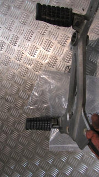 Kawasaki ER5 E3, 1999, Platine et repose-pieds droite, foot rests & hanger plate